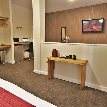 Central Hotel Gloucester By Roomsbooked מראה חיצוני תמונה