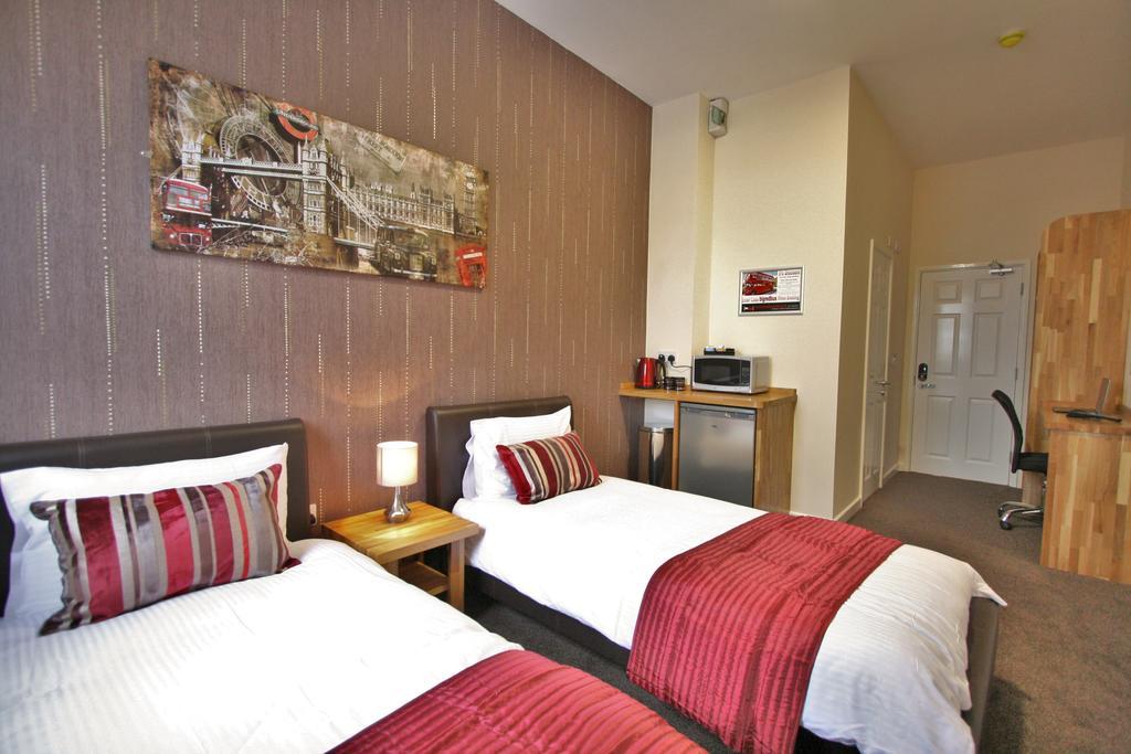 Central Hotel Gloucester By Roomsbooked מראה חיצוני תמונה